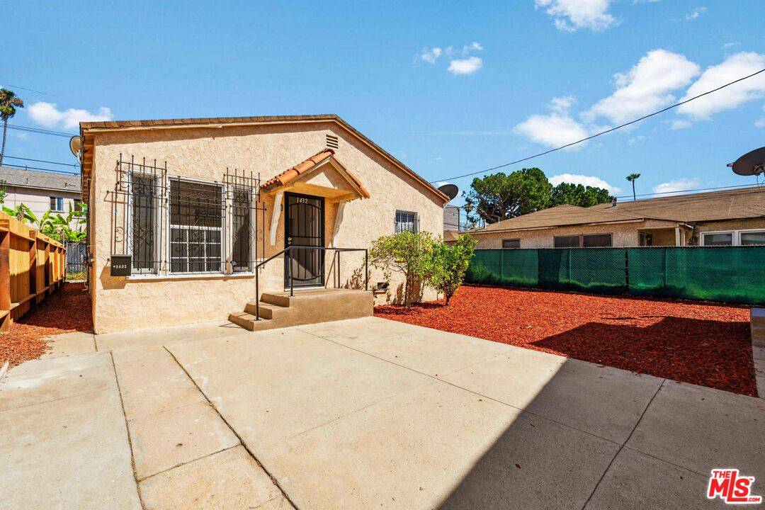 Los Angeles, CA 90019,1432 S Cloverdale Ave