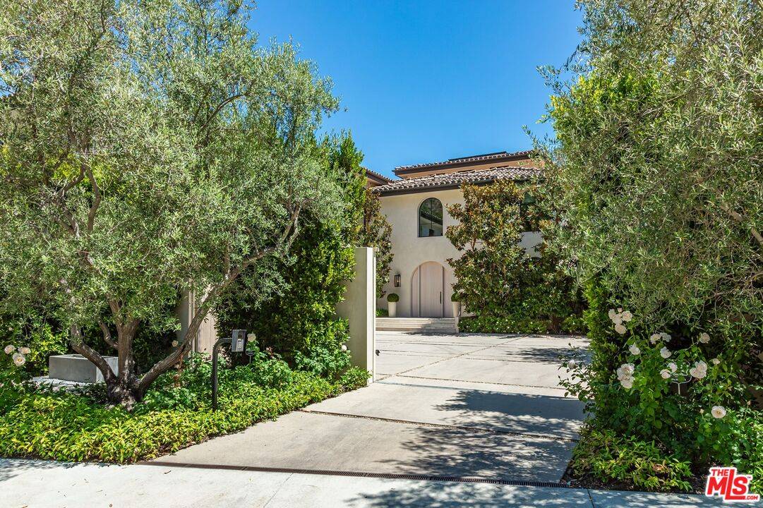 Pacific Palisades, CA 90272,1362 Bella Oceana Vis