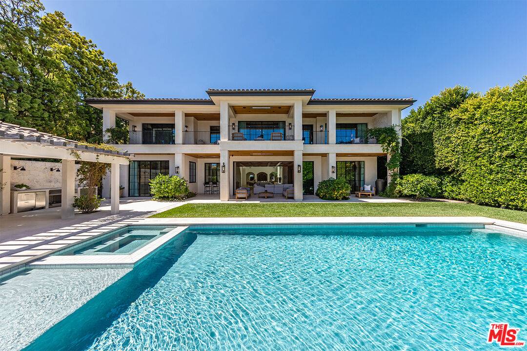 Pacific Palisades, CA 90272,1362 Bella Oceana Vis