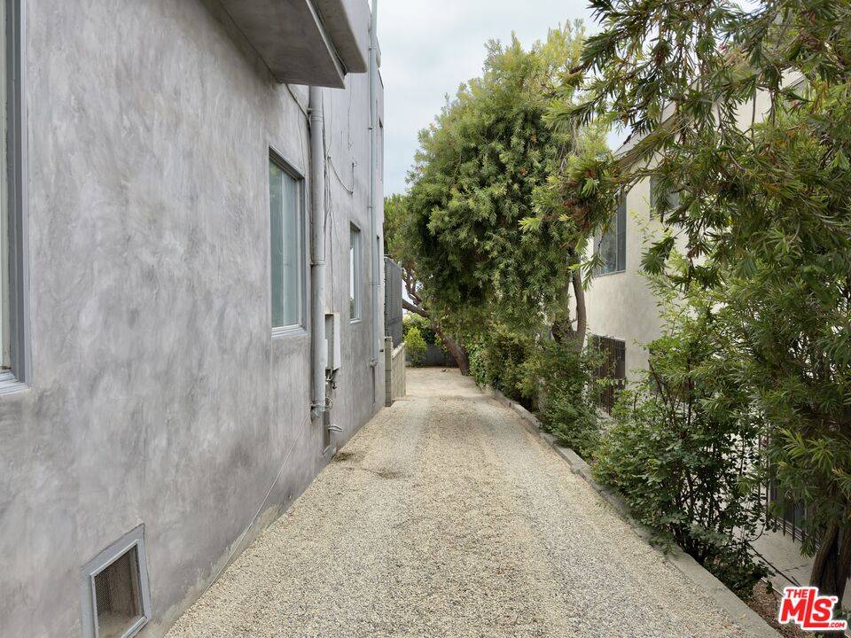 Santa Monica, CA 90405,2714 4th St