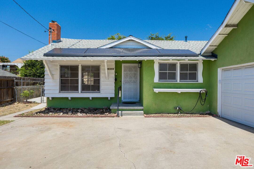 San Diego, CA 92139,6352 Clyde Ave