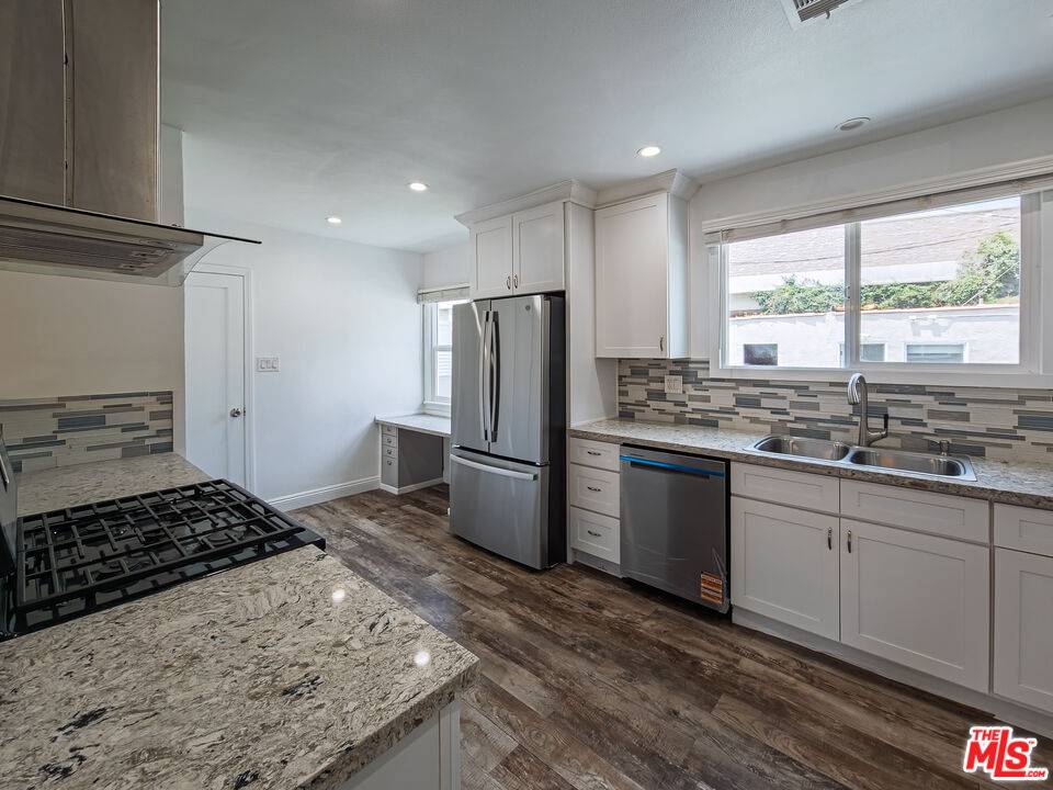 Glendale, CA 91203,723 W Doran St