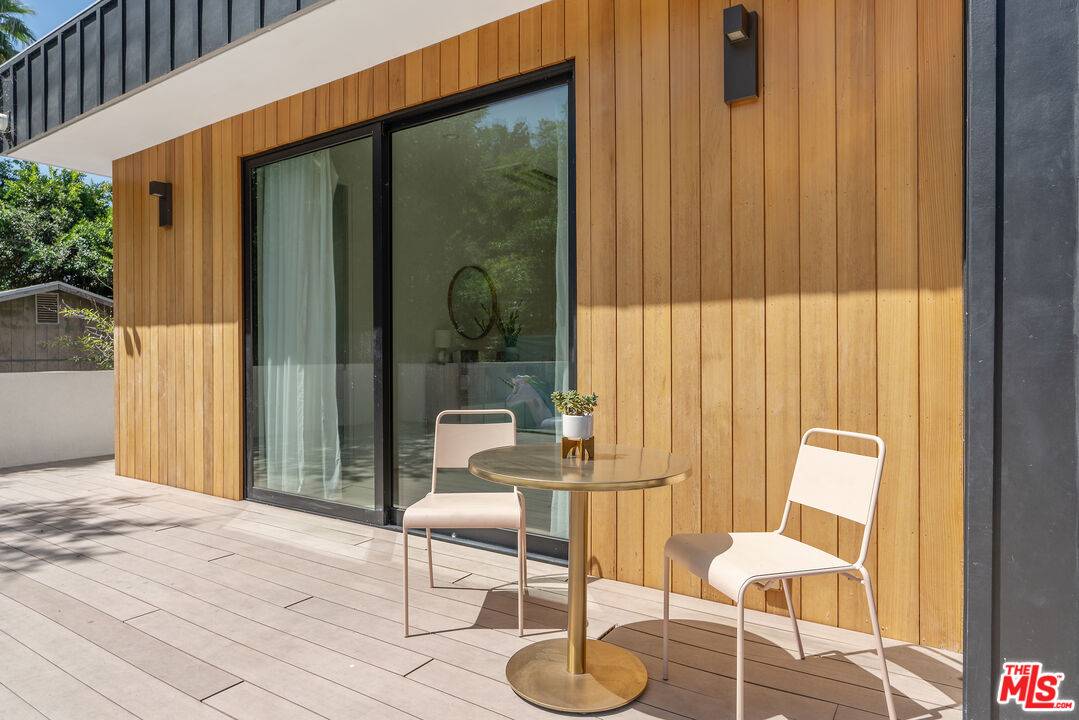 Eagle Rock, CA 90041,5263 Dahlia Dr