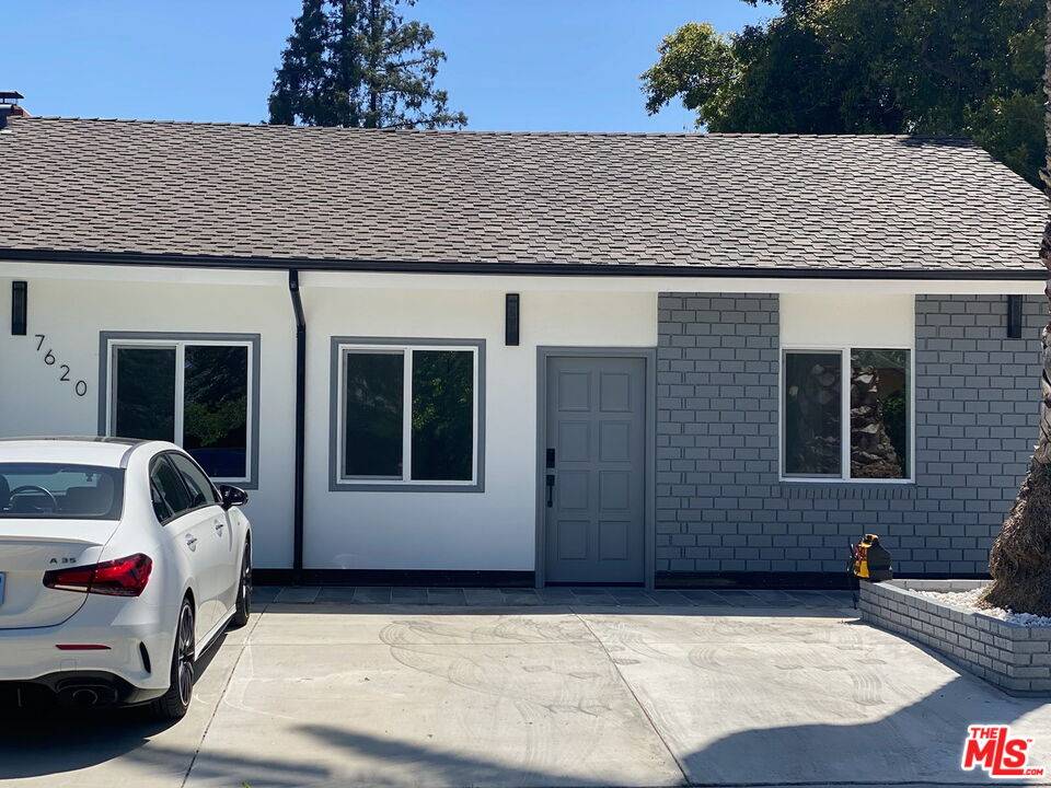 Canoga Park, CA 91304,7622 Pomelo Dr