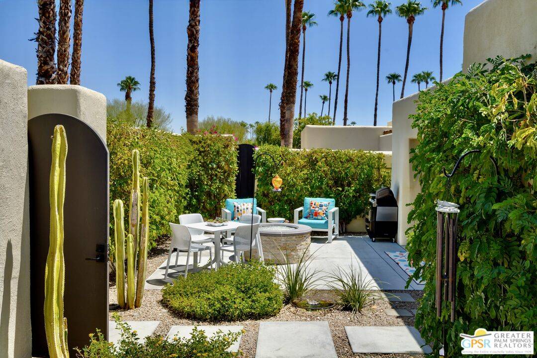 Palm Springs, CA 92262,468 N Greenhouse Way