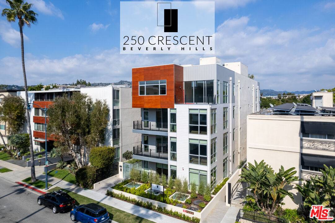 Beverly Hills, CA 90210,250 N Crescent Dr #101