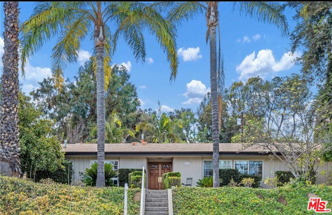 Woodland Hills, CA 91367,24316 Burbank Blvd