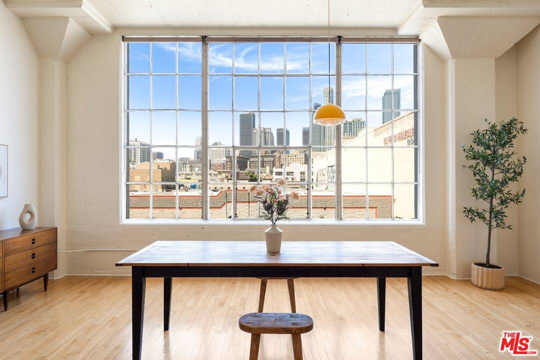 Los Angeles, CA 90013,420 S San Pedro St #309