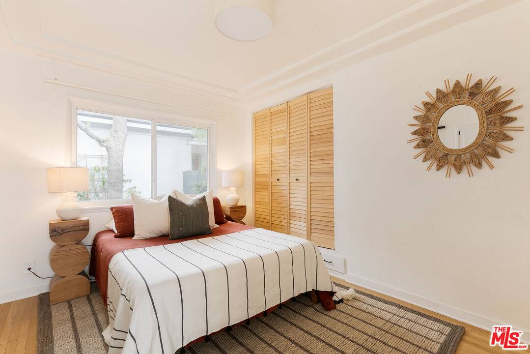 Los Angeles, CA 90029,3903 Melrose Ave