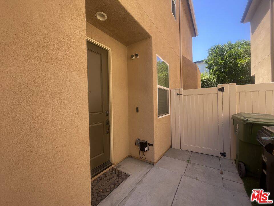 Reseda, CA 91335,7937 N Keer Dr