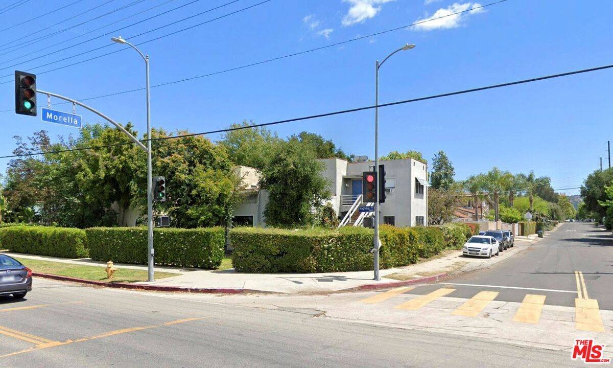 Valley Village, CA 91607,11758 Magnolia Blvd