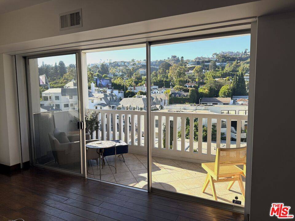 West Hollywood, CA 90069,999 N Doheny Dr #703