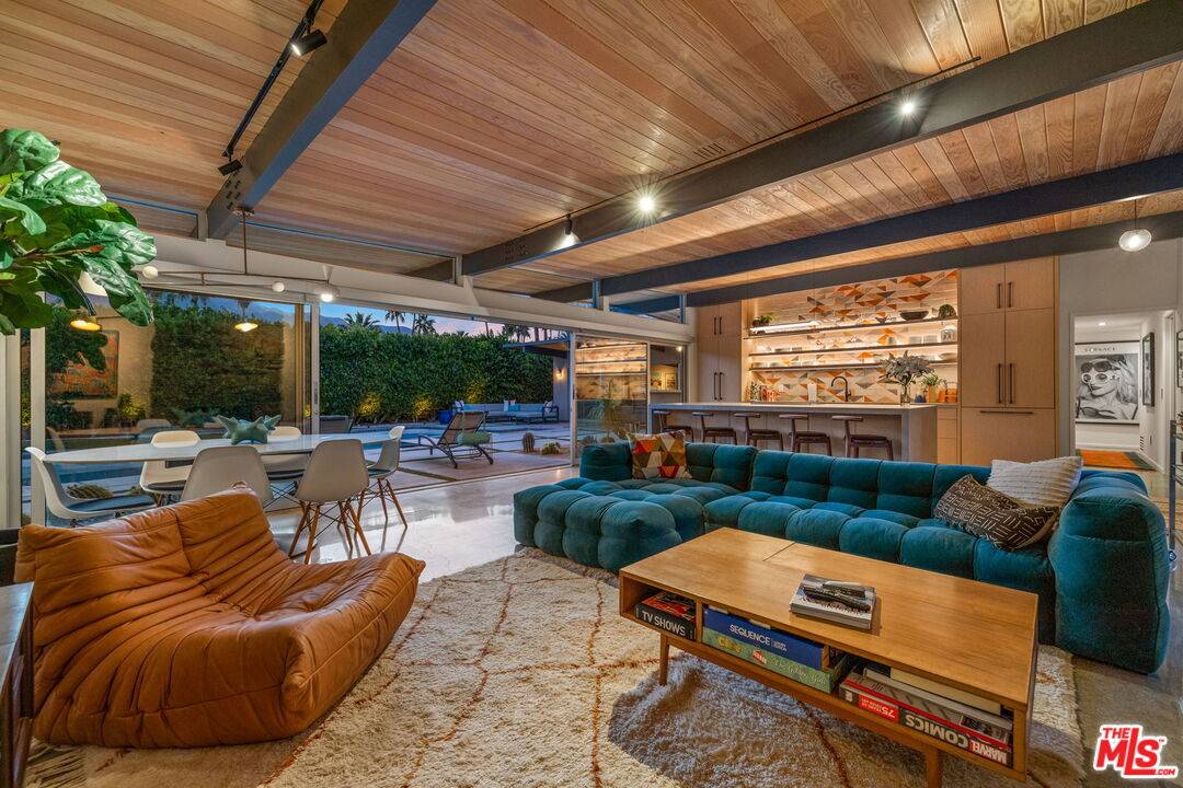 Palm Springs, CA 92262,207 N Debby Dr