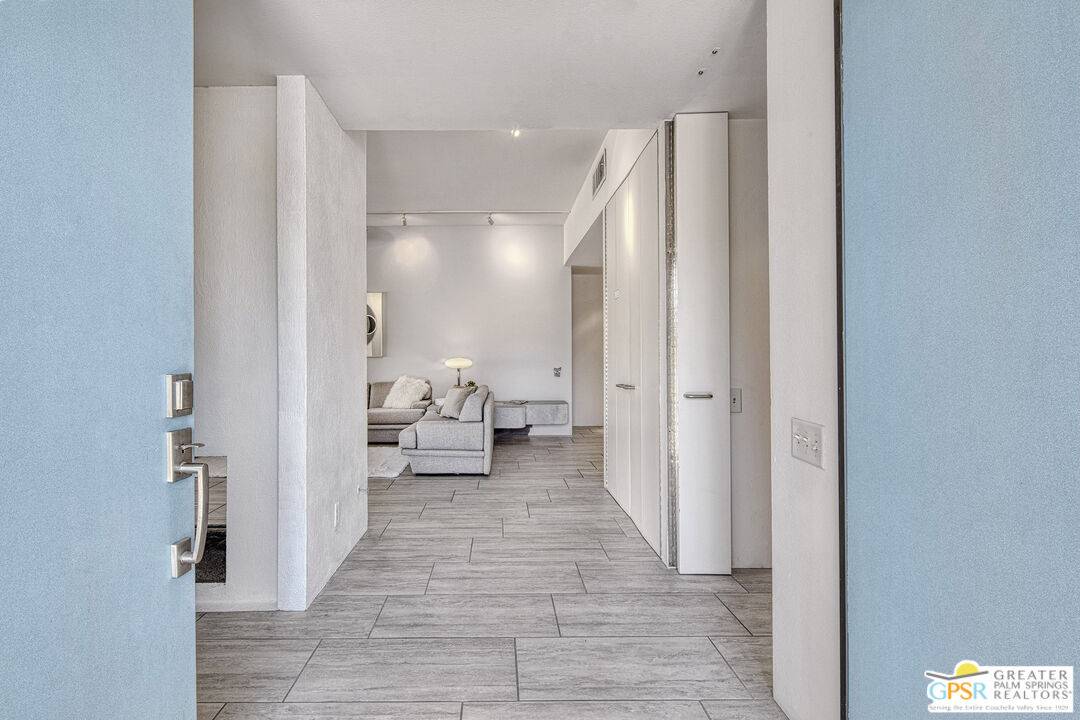 Rancho Mirage, CA 92270,70120 Frank Sinatra Dr