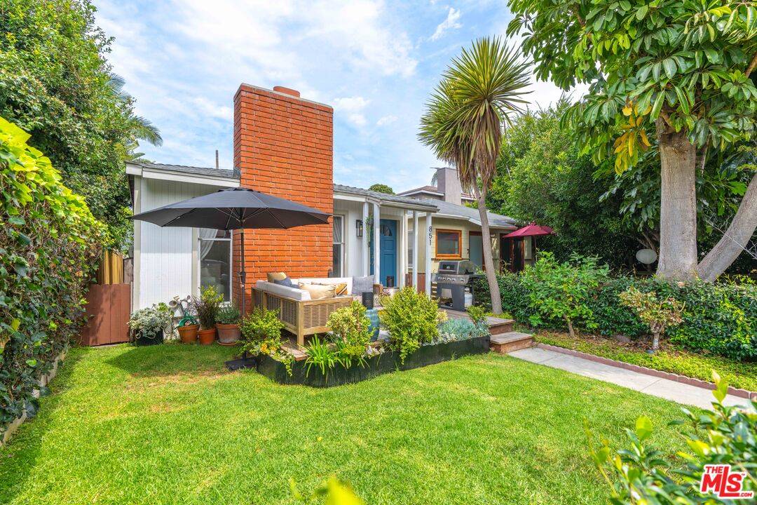 Marina Del Rey, CA 90292,851 Oxford Ave