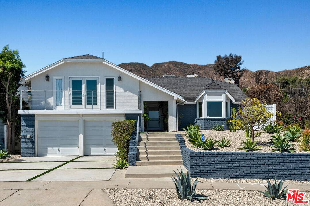 Malibu, CA 90265,18133 Wakecrest Dr