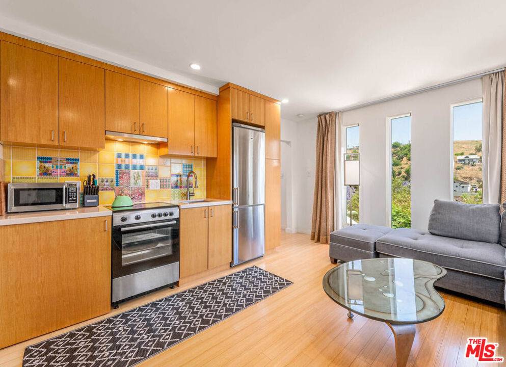 Los Angeles, CA 90031,3116 Johnston St