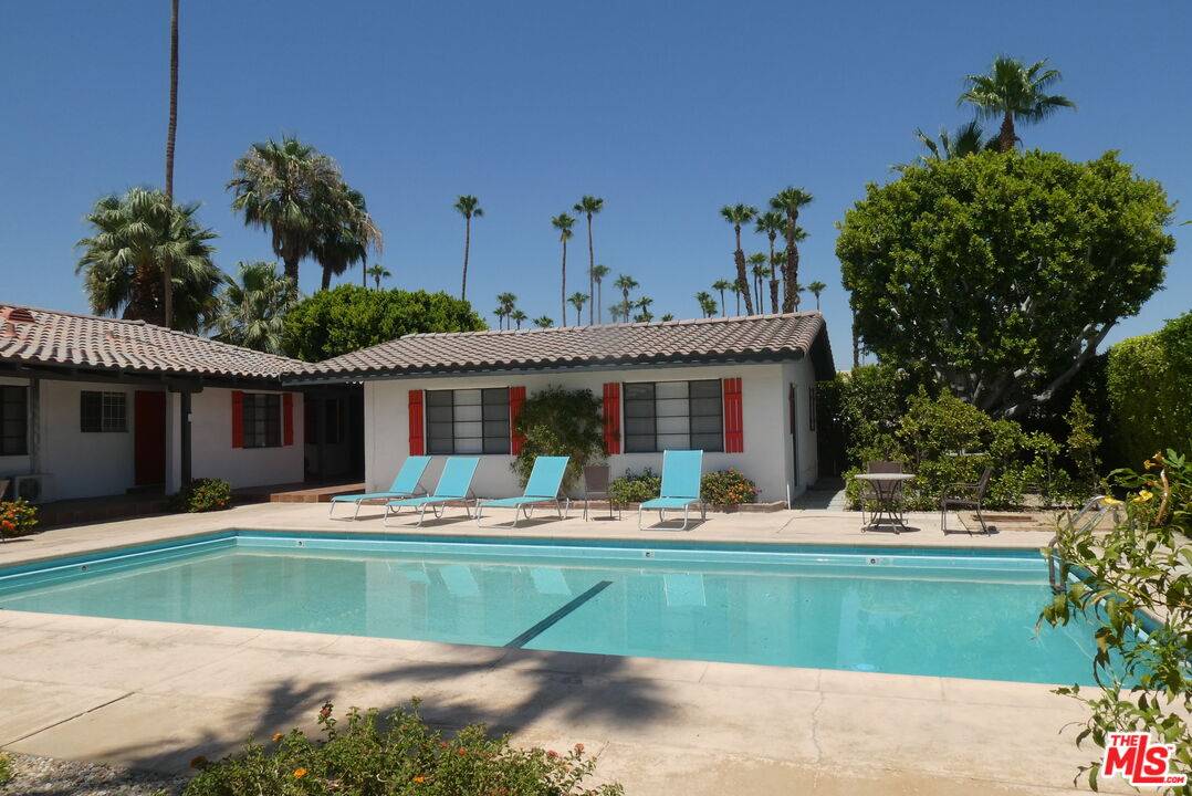 Palm Springs, CA 92262,225 W Vista Chino