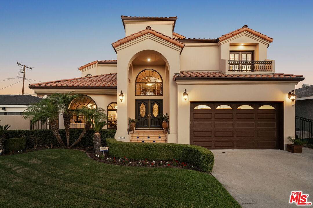 Downey, CA 90241,10518 Haledon Ave