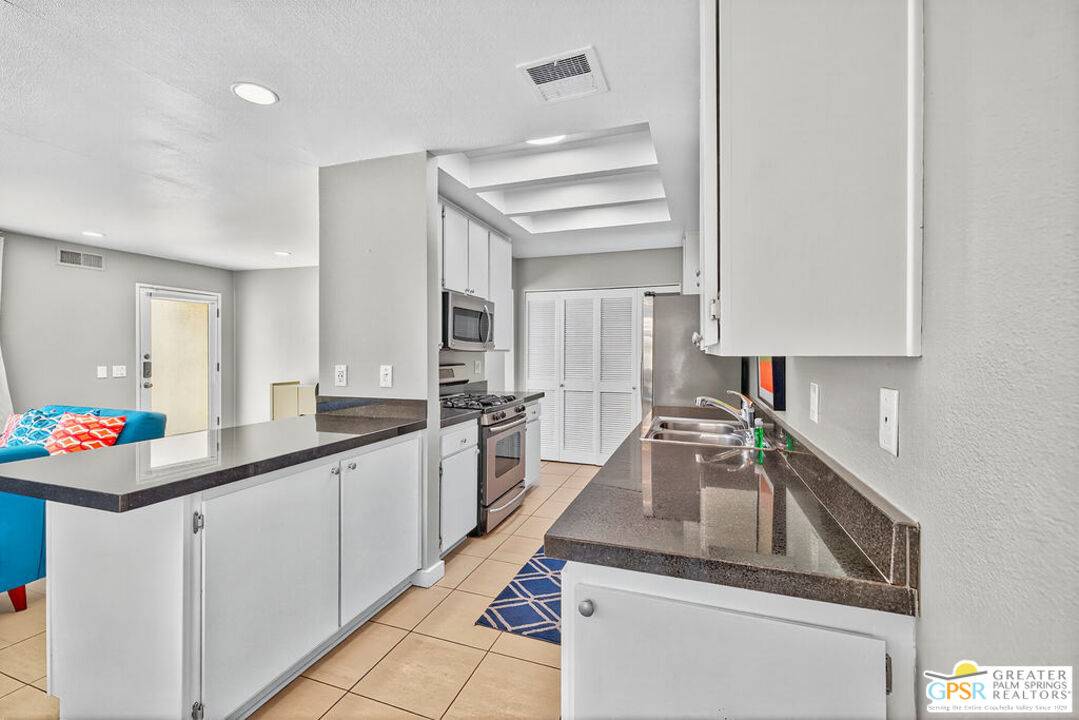 Palm Springs, CA 92262,415 N Hermosa Dr