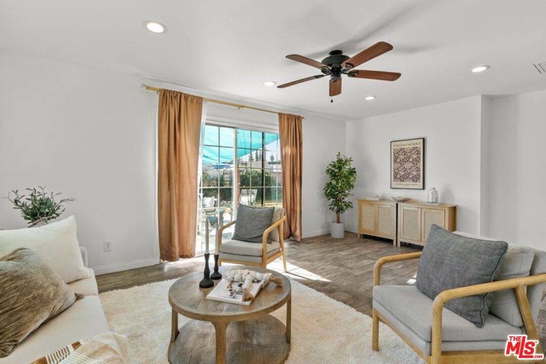 Sun Valley, CA 91352,7907 Klump Ave