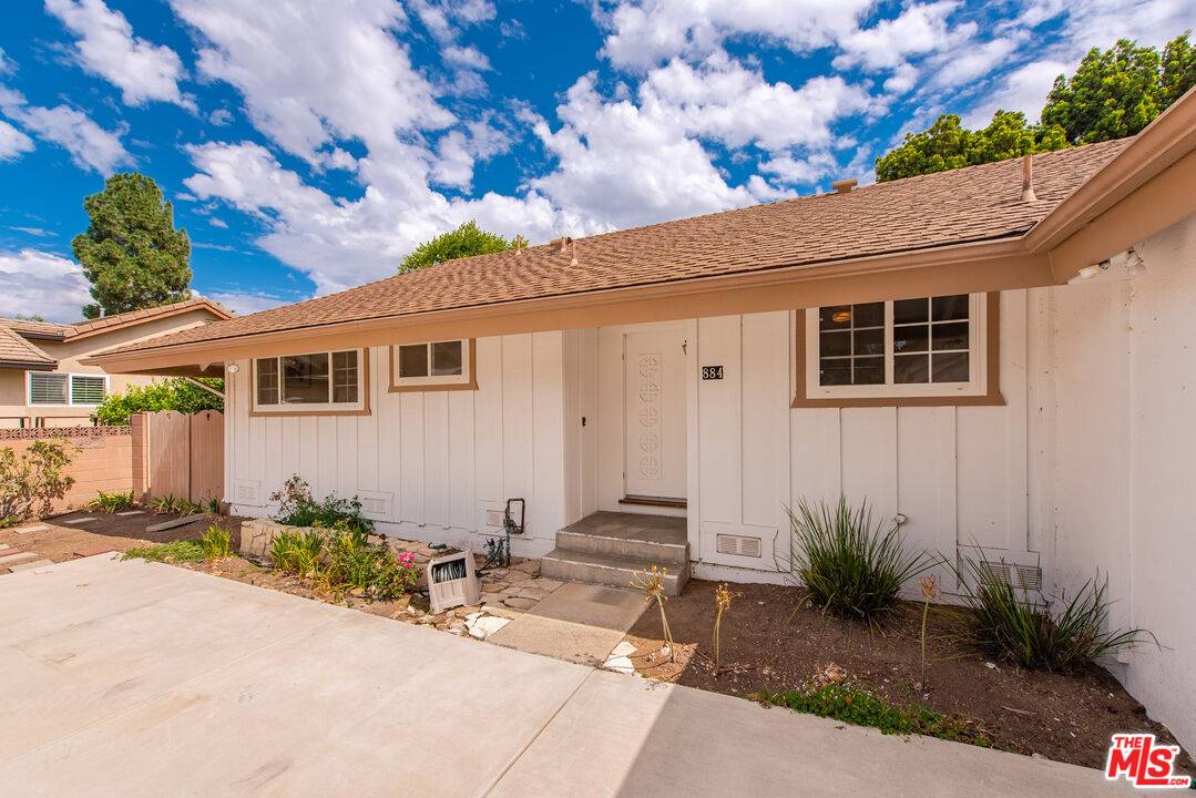 Newbury Park, CA 91320,884 Boxthorn Ave