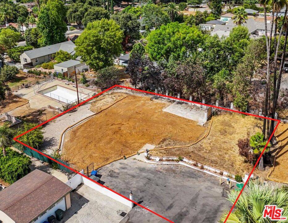 Altadena, CA 91001,672 N Colman St