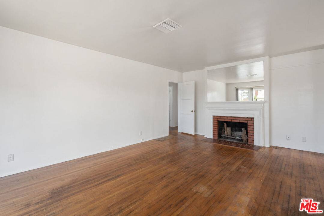 Santa Fe Springs, CA 90670,10350 Harvest Ave