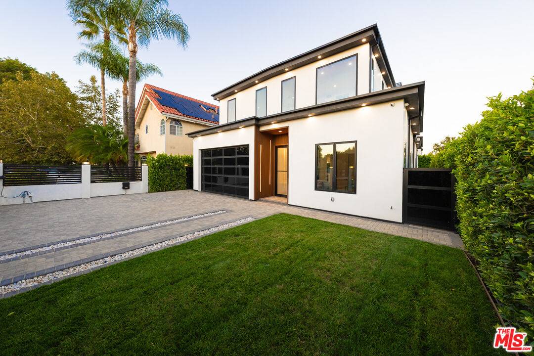 Sherman Oaks, CA 91423,4532 Calhoun Ave