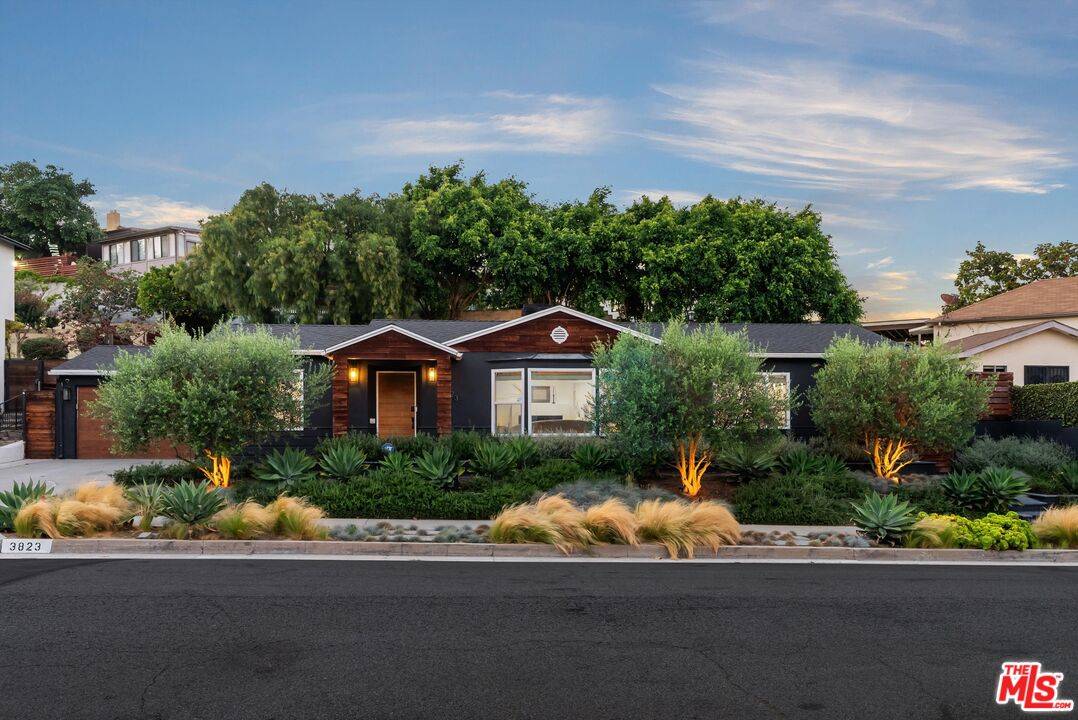 View Park, CA 90043,3823 Lorado Way