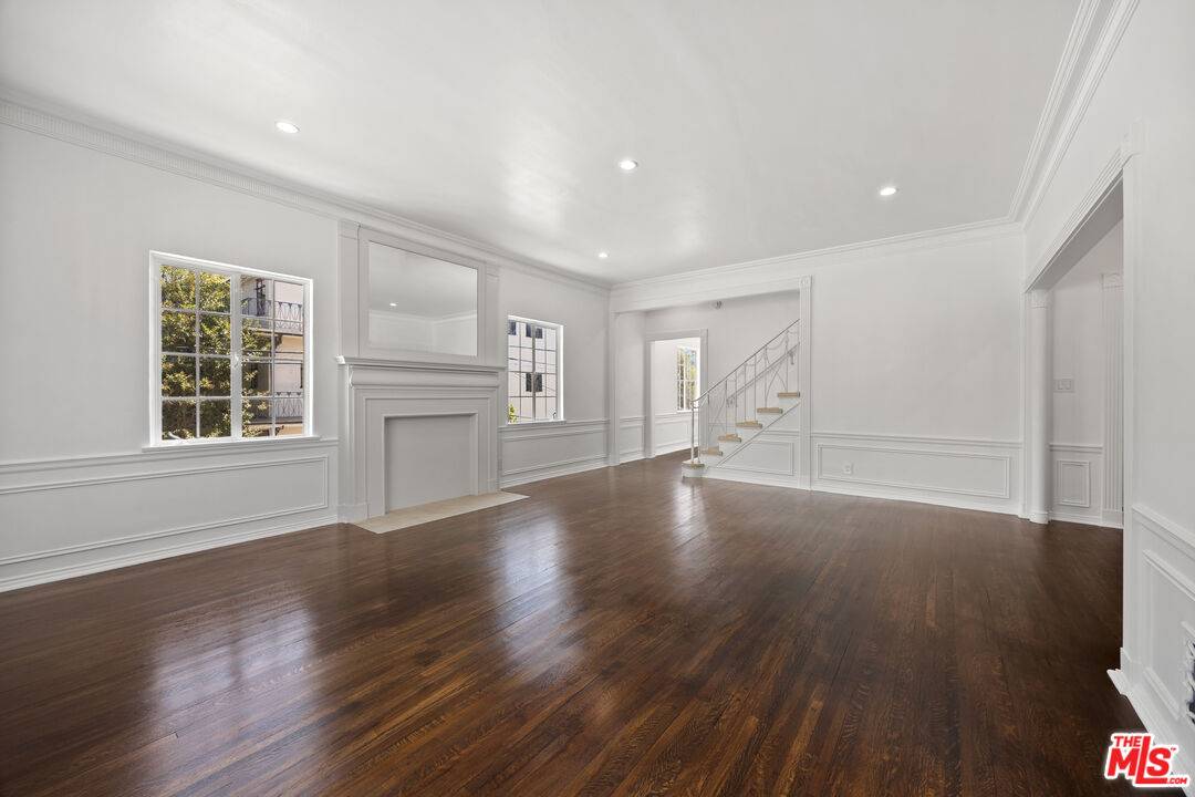 Beverly Hills, CA 90212,148 S Camden Dr #F