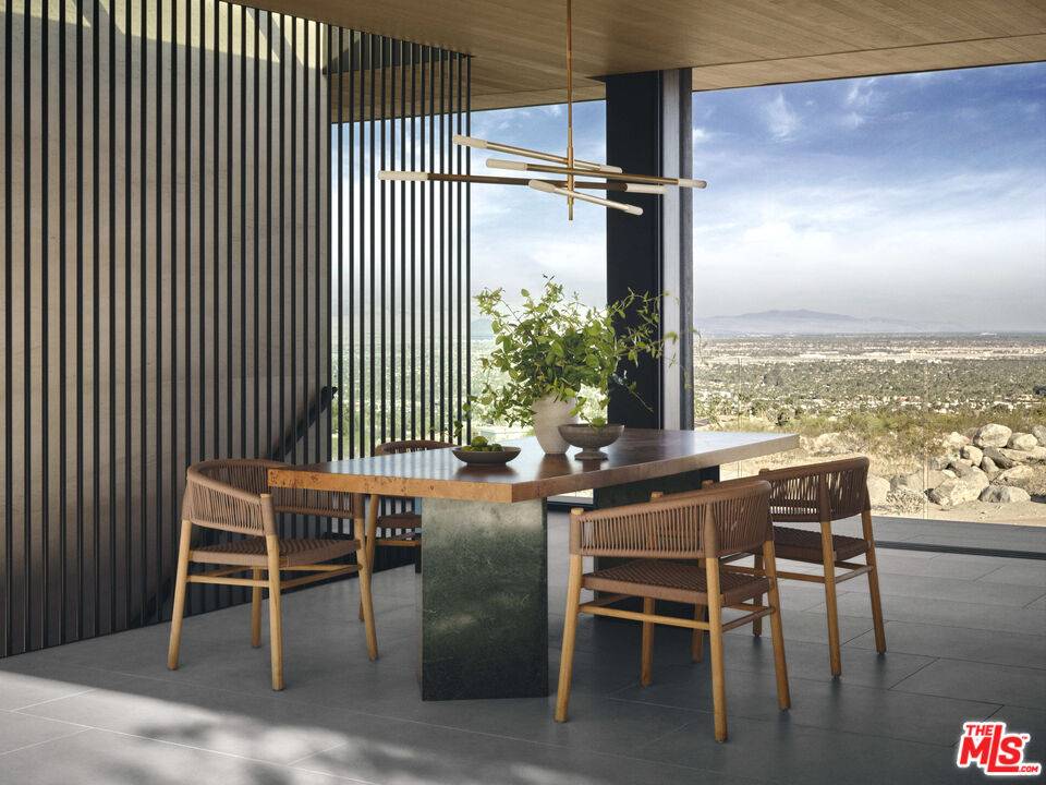 Palm Springs, CA 92262,2336 Winter Sun Dr