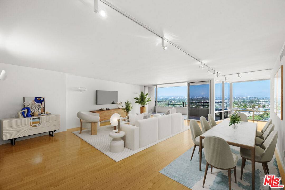 Marina Del Rey, CA 90292,4316 Marina City Dr #1033