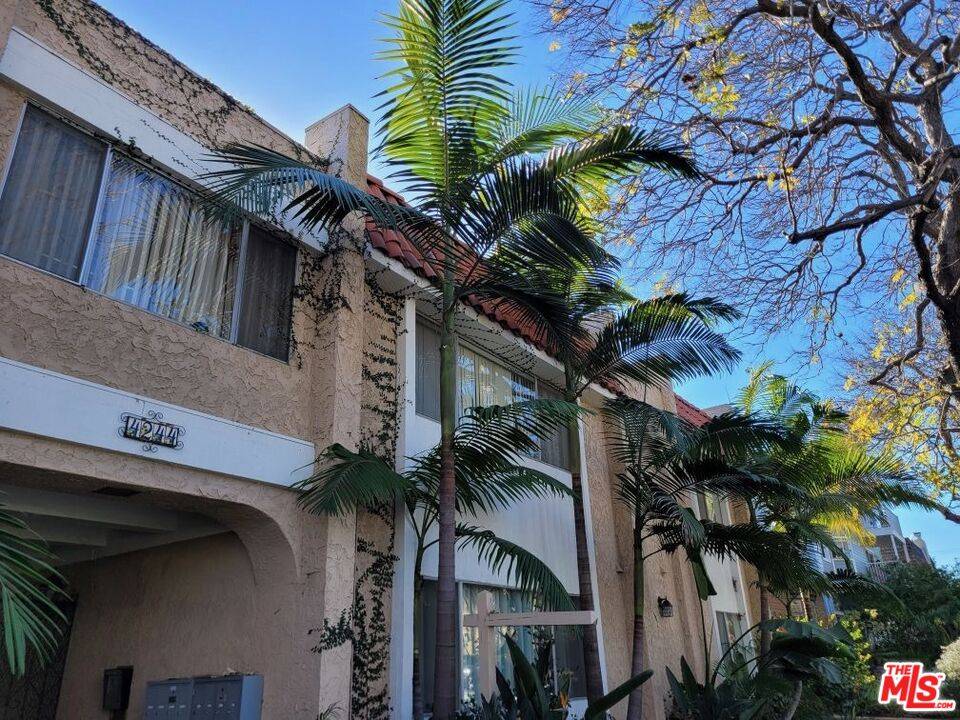 Long Beach, CA 90814,4244 E 5th St