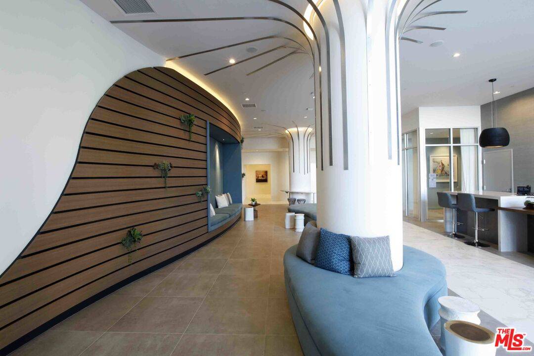 Long Beach, CA 90802,707 E Ocean Blvd #0417