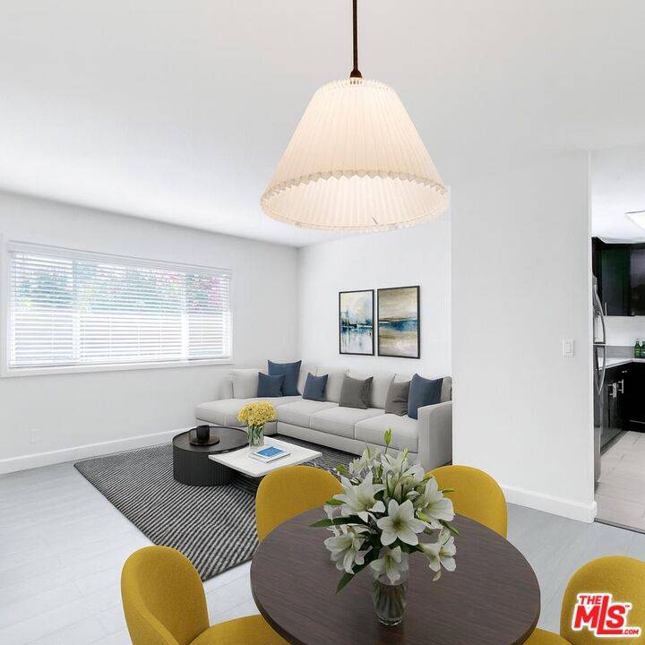 Los Angeles, CA 90019,1446 S COCHRAN AVE #3A