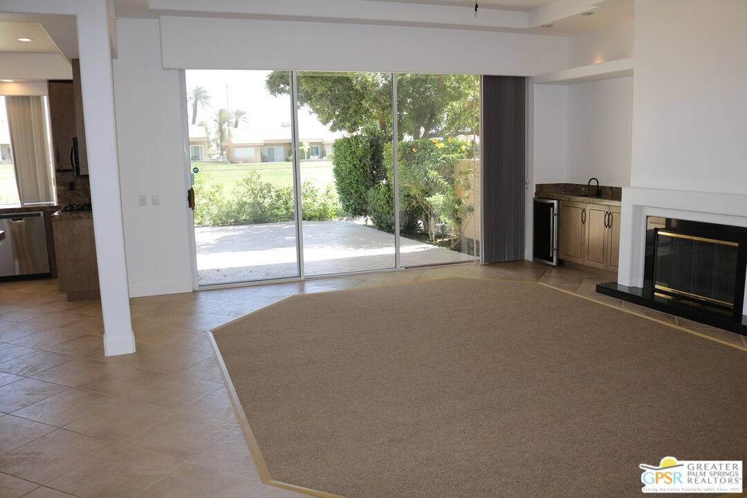 Rancho Mirage, CA 92270,68 Oak Tree Dr