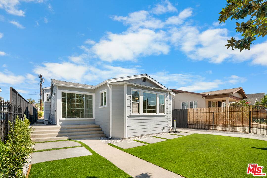 Los Angeles, CA 90042,5125 Buchanan St