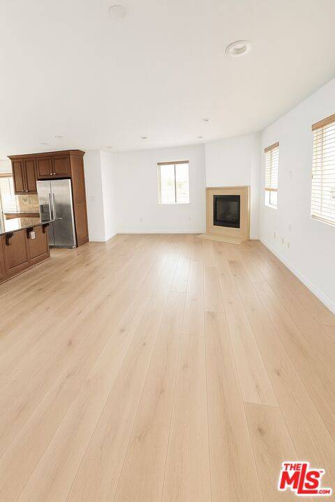 West Hollywood, CA 90069,1146 HACIENDA PL #8