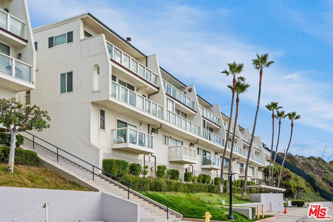 Malibu, CA 90265,11942 Whitewater Ln