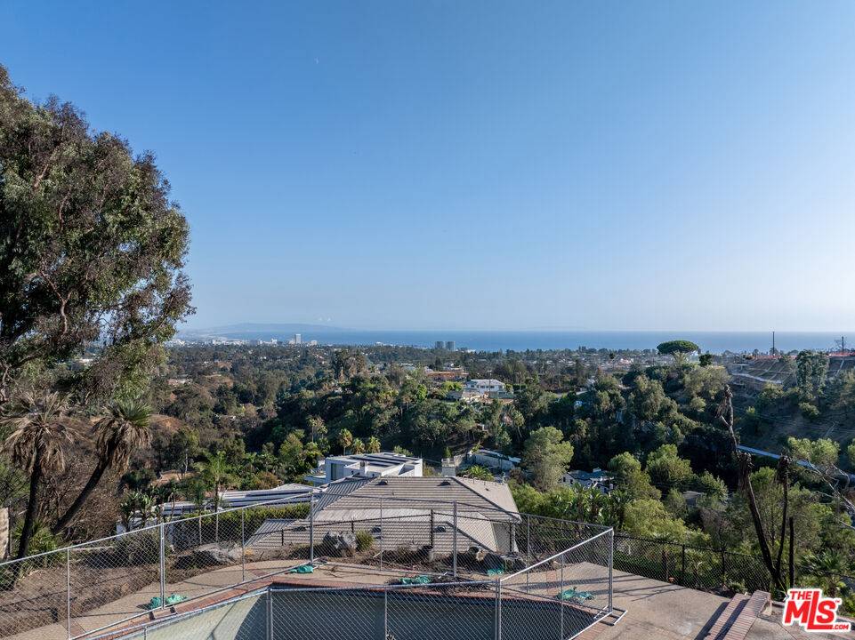 Pacific Palisades, CA 90272,14706 Oracle Pl