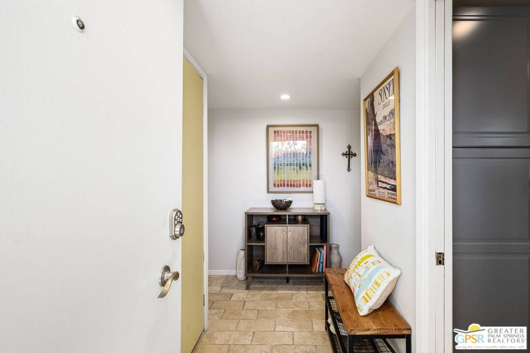 Palm Springs, CA 92264,2393 S Skyview Dr #1