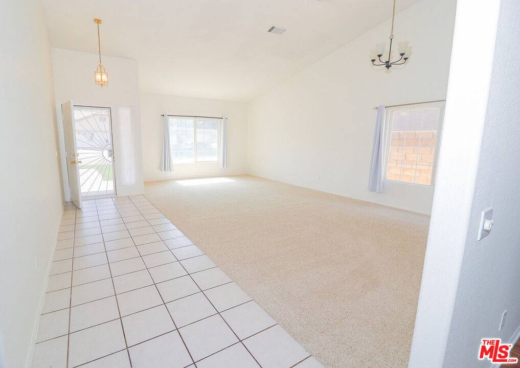 Palmdale, CA 93551,4249 Sungate Dr