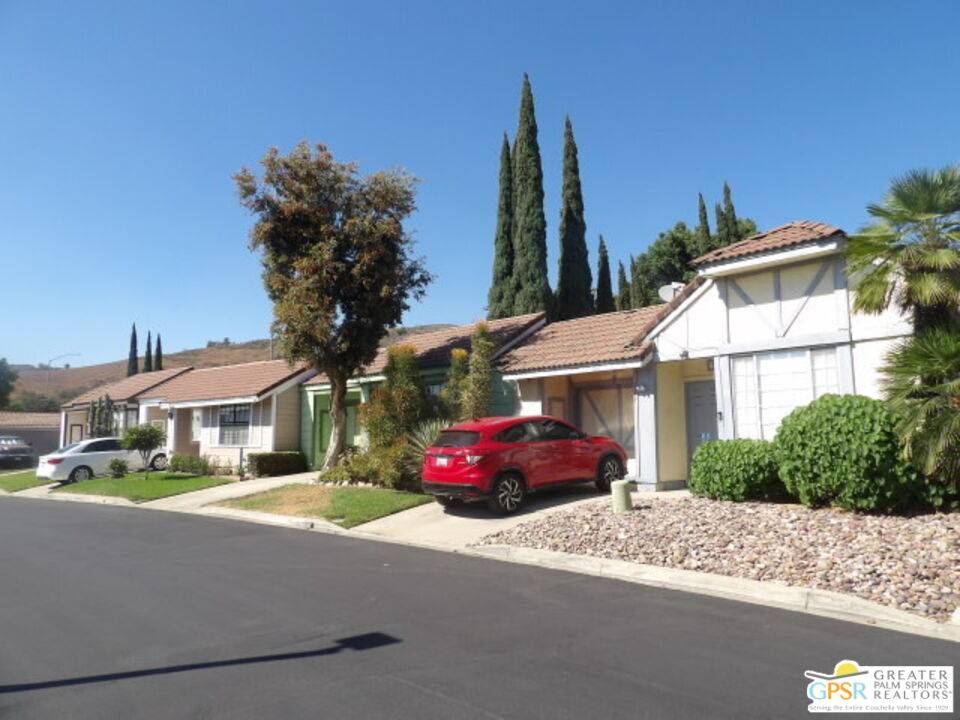 Pomona, CA 91768,1627 Club Dr