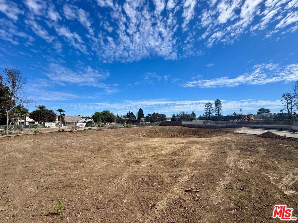 Pacific Palisades, CA 90272,574 Chapala Dr