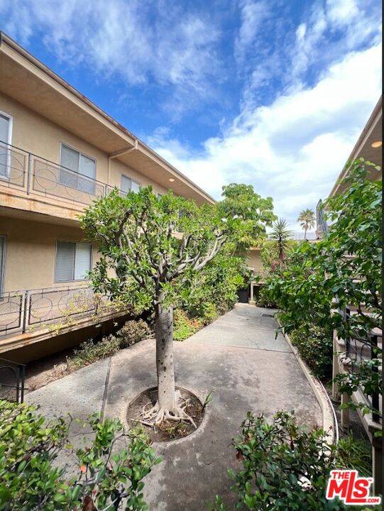 Santa Monica, CA 90405,2637 Centinela Ave