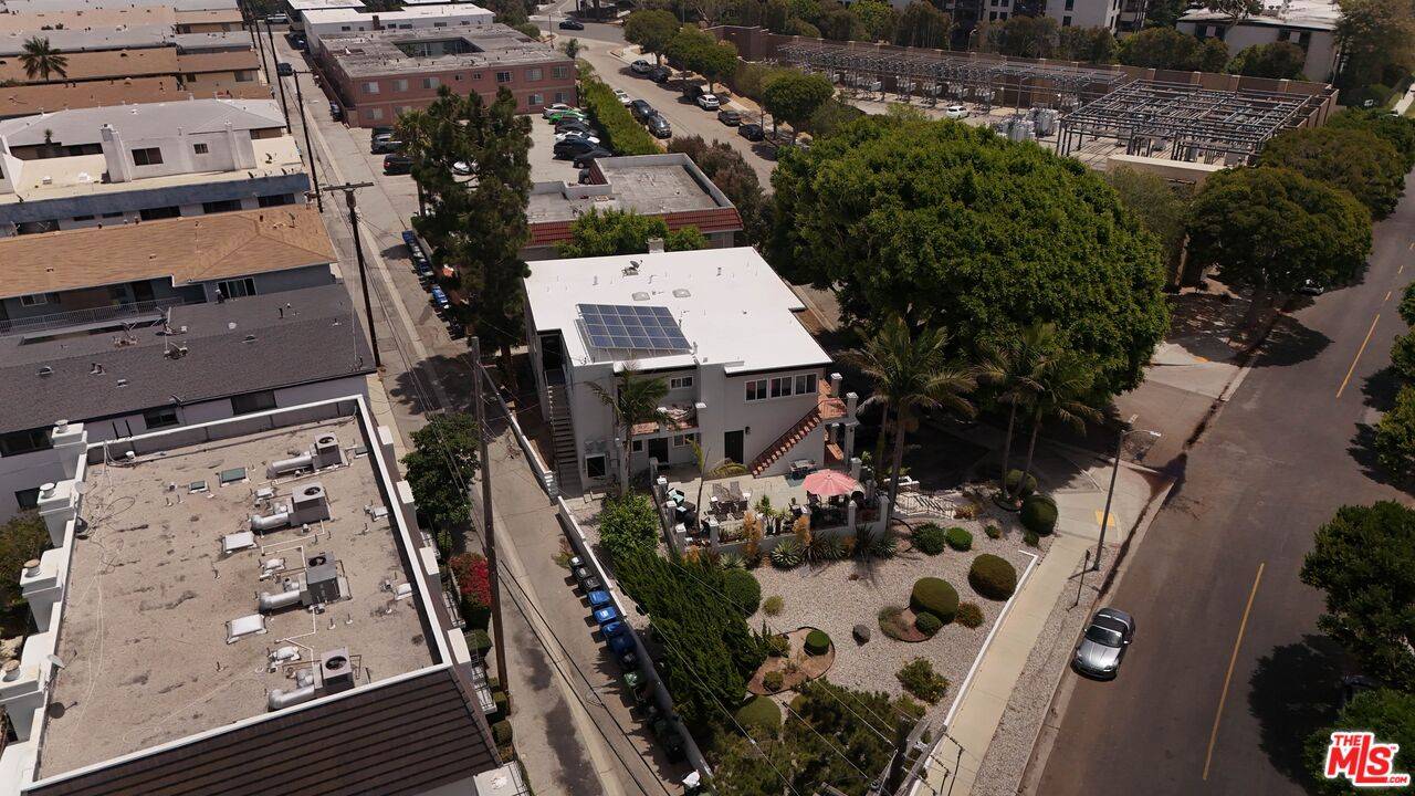 Playa Del Rey, CA 90293,7851 Talbert St