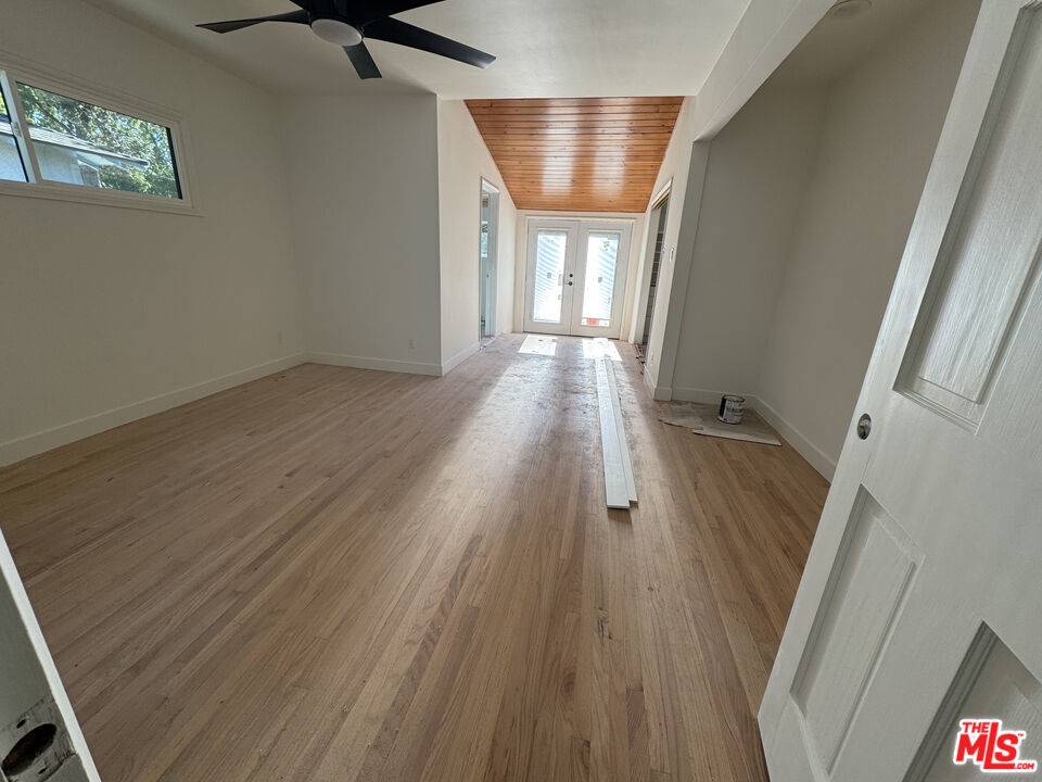 Valley Village, CA 91607,5818 Morella Ave