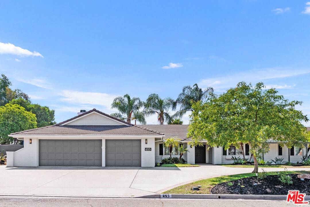 Escondido, CA 92025,655 Calle Ladera