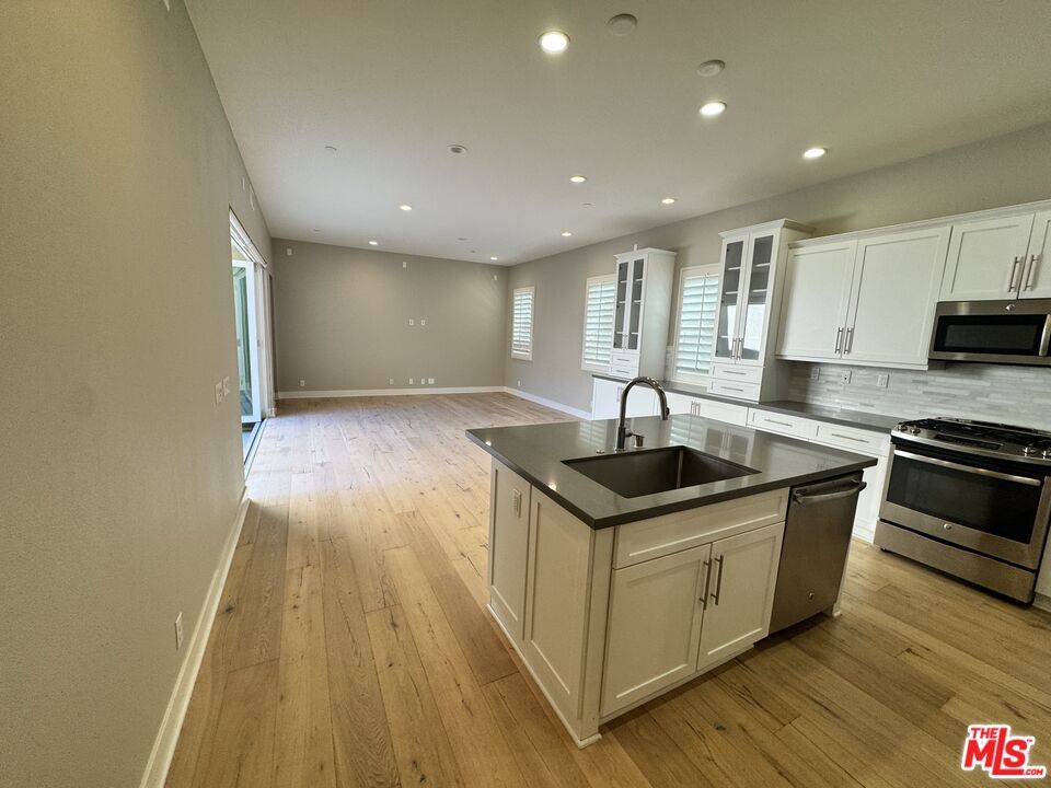 Irvine, CA 92618,231 Cultivate